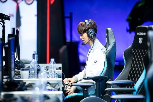 让我们携手并进！ Bilibili Gaming 官方： Easyhoon 将继续担任俱乐部教练