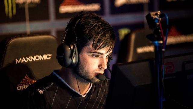 RNG后院起火！主教练远程执教却遭遇情感变故